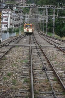 生駒鋼索線は、奈良県生駒市の近鉄のケーブルカー。