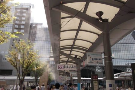 京都駅は、京都市下京区にある、JR西日本・JR東海・近鉄・京都市営地下鉄の駅。