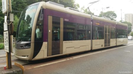 阪堺電気軌道1001形電車は、2013年から営業運転が開始された路面電車車両。
