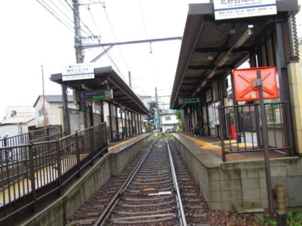 撮影所前駅は、京都府京都市右京区太秦上ノ段町にある京福電気鉄道の駅。