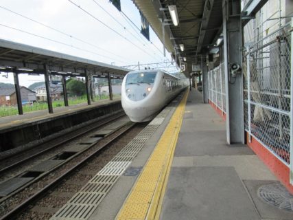 芦原温泉駅は、福井県あわら市春宮にある、JR西日本・JR貨物の駅。