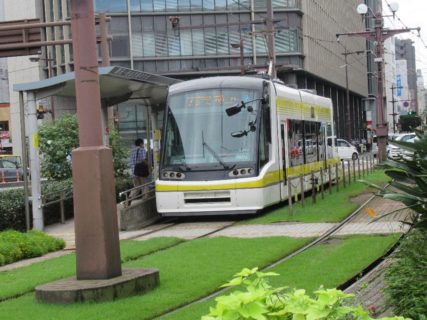 鹿児島中央駅前停留場は、鹿児島市交通局の路面電車停留場。