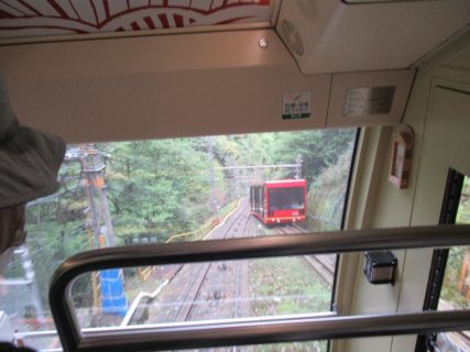 高野山ケーブルは、和歌山県伊都郡高野町にある南海電鉄のケーブルカー。
