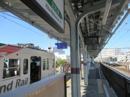 松本駅は、長野県松本市深志一丁目にある、JR東日本・アルピコ交通の駅。