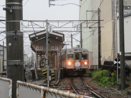 新西金沢駅は、石川県金沢市西金沢1丁目にある、北陸鉄道石川線の駅。