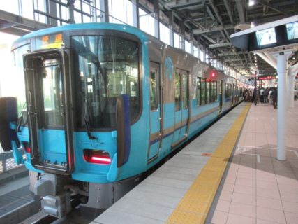 富山駅は、富山市明輪町にある、JR西日本・あいの風とやま鉄道の駅。