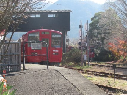 由布院駅は、大分県由布市湯布院町川北にある、JR九州の駅。
