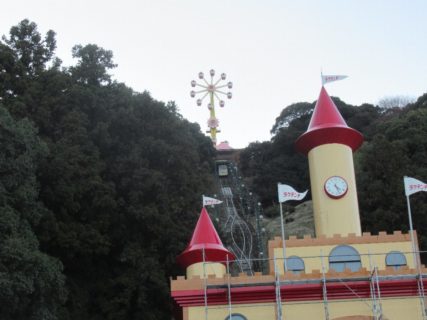 別府ラクテンチは、大分県別府市にある遊園地。