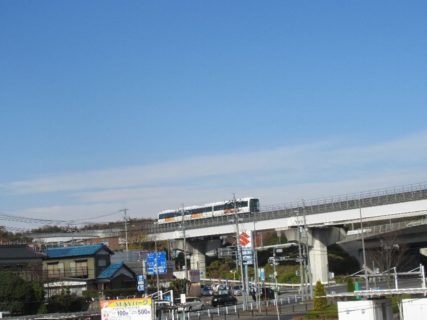 八草駅は、愛知県豊田市八草町石坂にある愛知環状鉄道・愛知高速交通の駅。