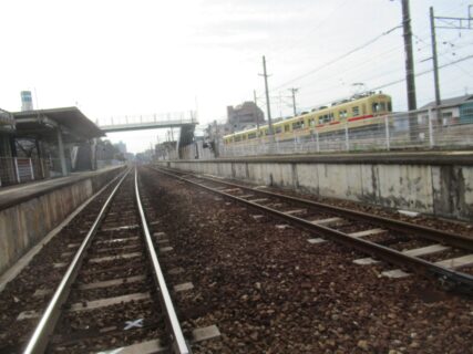 和白駅は、福岡市東区和白三丁目にある、JR九州・西鉄の駅。