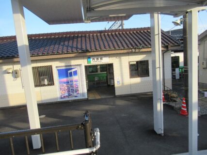 内部駅は、三重県四日市市小古曽三丁目にある、四日市あすなろう鉄道の駅。