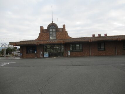 大安駅は、三重県いなべ市大安町大井田にある、三岐鉄道三岐線の駅。
