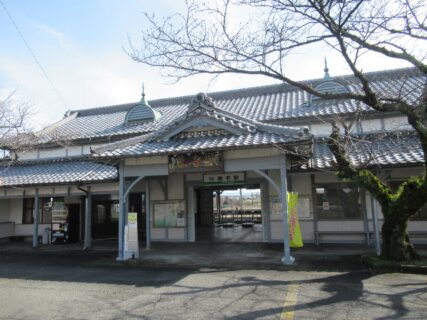 養老駅は、岐阜県養老郡養老町鷲巣白石道にある、養老鉄道の駅。
