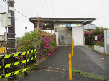 巻向駅は、奈良県桜井市大字辻にある、JR西日本桜井線の駅。