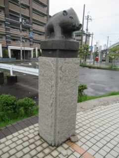 平城山駅は、奈良県奈良市佐保台一丁目にある、JR西日本関西本線の駅。