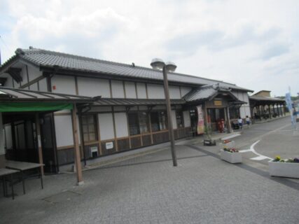 三木駅は、兵庫県三木市福井2丁目にあった三木鉄道三木線の駅（廃駅）。