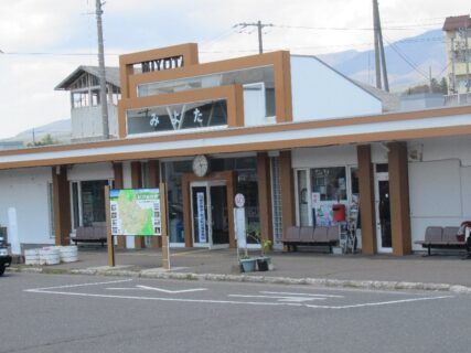 御代田駅は、長野県北佐久郡御代田町にあるしなの鉄道の駅。