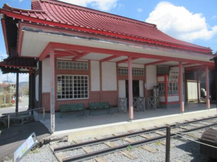 北軽井沢駅は、群馬県吾妻郡長野原町にあった草軽電気鉄道の駅（廃駅）。