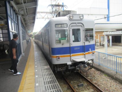 みさき公園駅で乗り換えて多奈川駅を目指します。