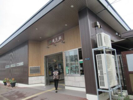 愛子駅は、仙台市青葉区愛子中央一丁目にある、JR東日本仙山線の駅。
