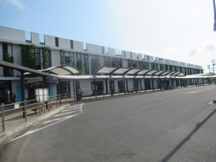 荒井駅は、仙台市若林区荒井字沓形にある、仙台市地下鉄東西線の駅。