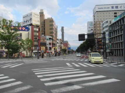 甲府駅南口あたりを散策してみますか～。