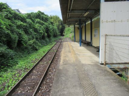 源じいの森駅は、福岡県田川郡赤村にある平成筑豊鉄道田川線の駅。