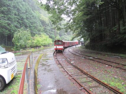 井川駅は、静岡県静岡市葵区井川にある、大井川鐵道井川線の駅。