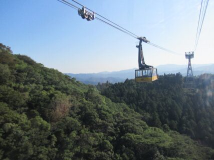 太龍寺ロープウエイは、日本で最初の山越えを行うロープウェイ。