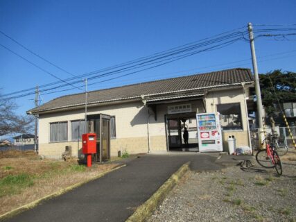 西麻植駅は、徳島県吉野川市鴨島町にある、JR四国徳島線の駅。