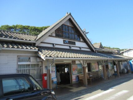 穴吹駅は、徳島県美馬市穴吹町穴吹字岩手にある、JR四国徳島線の駅。