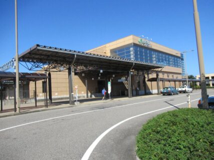 豊栄駅は、新潟市北区白新町一丁目にある、JR東日本白新線の駅。