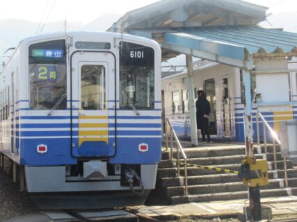 永平寺口駅は、福井県吉田郡永平寺町東古市にある、えちぜん鉄道の駅。