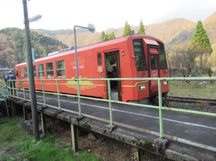 勝原駅は、福井県大野市西勝原にある、JR西日本越美北線の駅。