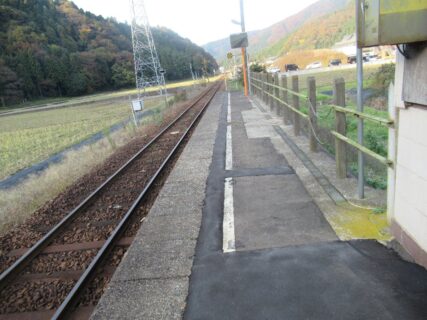 一乗谷駅は、福井市安波賀中島町にある、JR西日本越美北線の駅。