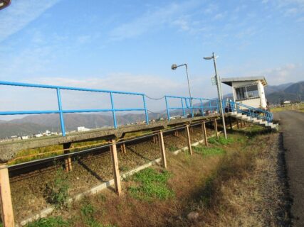 足羽駅は、福井市稲津町にある、JR西日本越美北線の駅。