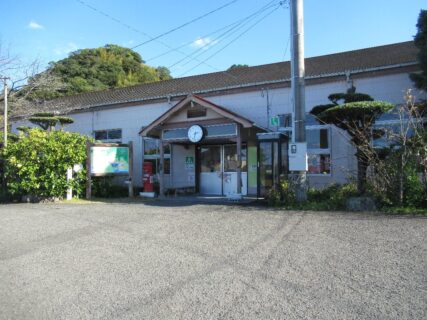 日奈久温泉駅は、熊本県八代市にある、肥薩おれんじ鉄道の駅。
