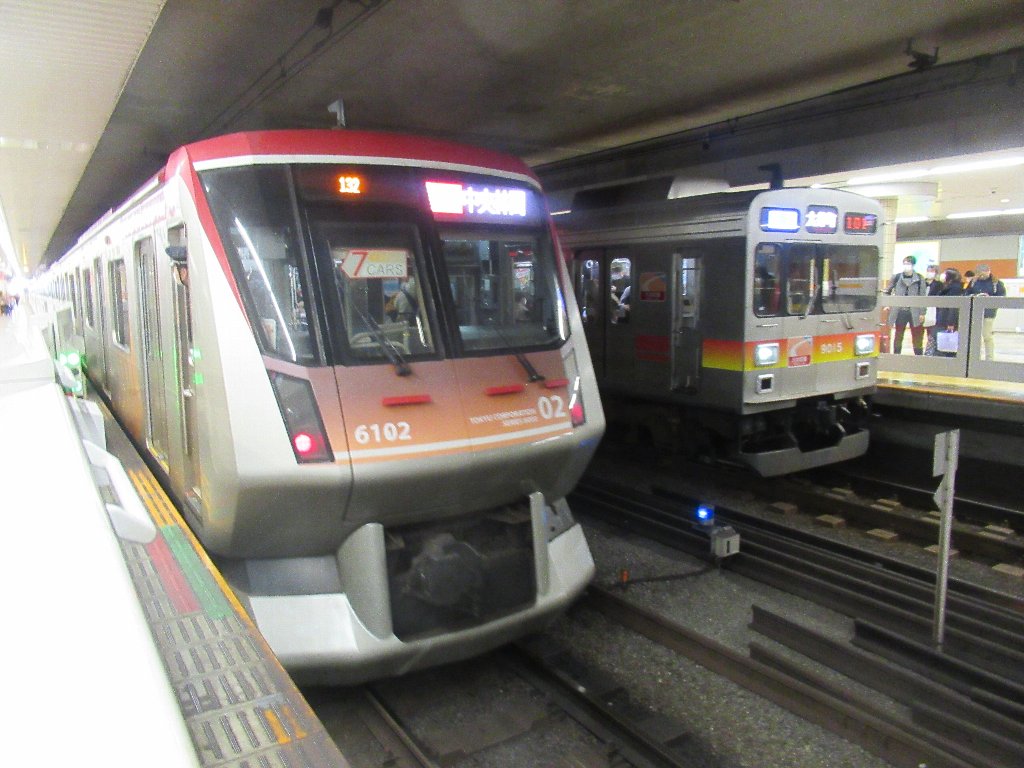 大岡山駅は、東京都大田区北千束三丁目にある、東急電鉄の駅。