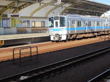豪徳寺駅は、東京都世田谷区豪徳寺一丁目にある、小田急電鉄の駅。