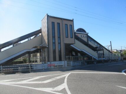 逢妻駅は、愛知県刈谷市熊野町二丁目にある、JR東海東海道本線の駅。