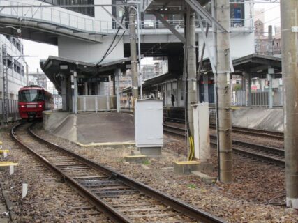 国府宮駅は、愛知県稲沢市松下一丁目にある、名鉄名古屋本線の駅。