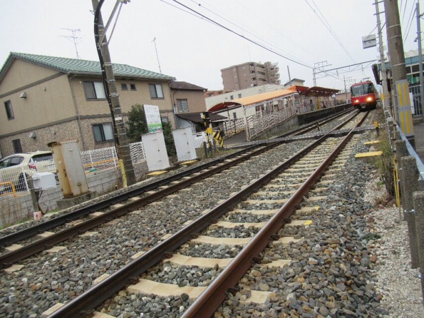 七宝駅は、愛知県あま市七宝町沖之島返上地にある、名鉄津島線の駅。 JealousGuyDoraNekoWeb