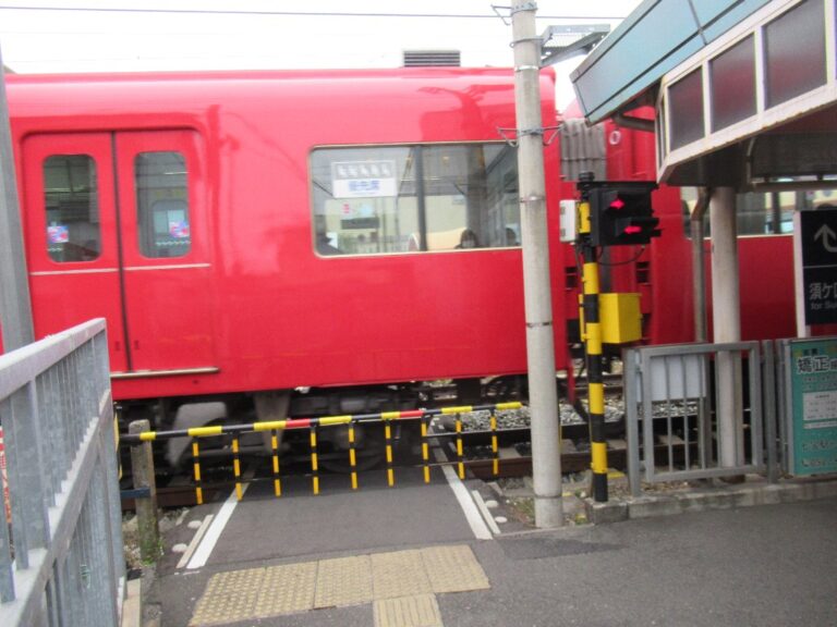 七宝駅は、愛知県あま市七宝町沖之島返上地にある、名鉄津島線の駅。 JealousGuyDoraNekoWeb