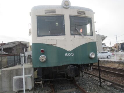 紀伊御坊駅脇のほんまち広場603に保存展示されている、キハ600形603号。