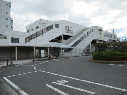千代田駅は、大阪府河内長野市にある、南海電鉄高野線の駅。