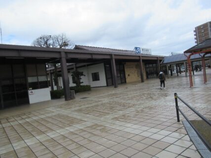 東広島駅は、広島県東広島市三永一丁目にある、JR西日本山陽新幹線の駅。