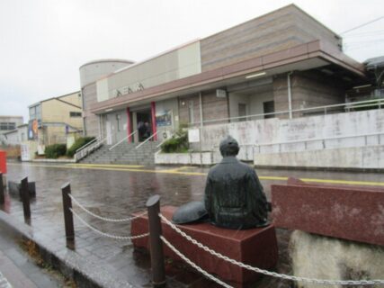 原田駅は、福岡県筑紫野市にある、JR九州鹿児島本線と筑豊本線の駅。