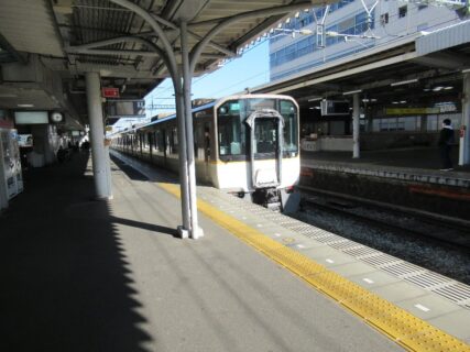 学園前駅は、奈良市学園南三丁目にある、近鉄奈良線の駅。