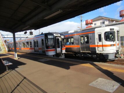 各務ケ原駅は、岐阜県各務原市鵜沼各務原町にある、JR東海高山本線の駅。