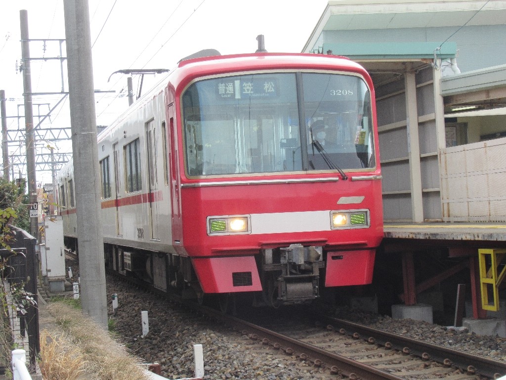 江吉良駅は、岐阜県羽島市江吉良町江東にある、名古屋鉄道の駅。